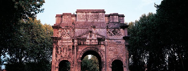 Théâtre antique et ses abords et « Arc de Triomphe » d’Orange