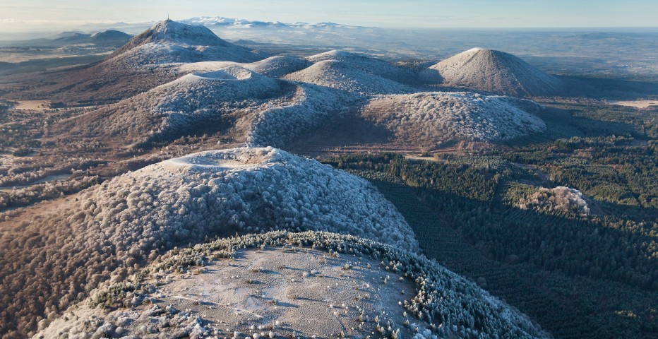 Chaîne des Puys – Limagne fault tectonic arena