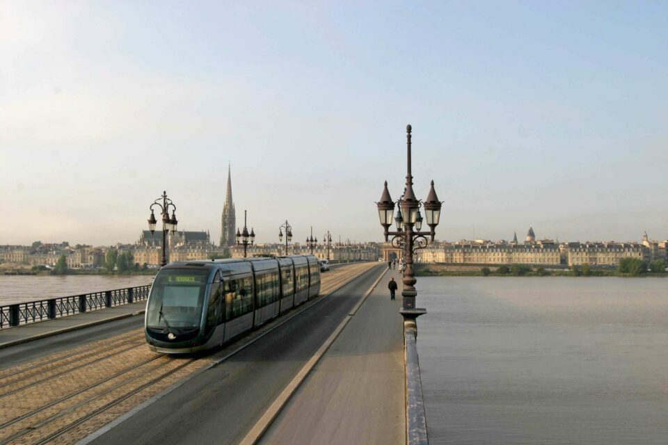 Bordeaux, Pont de Pierre