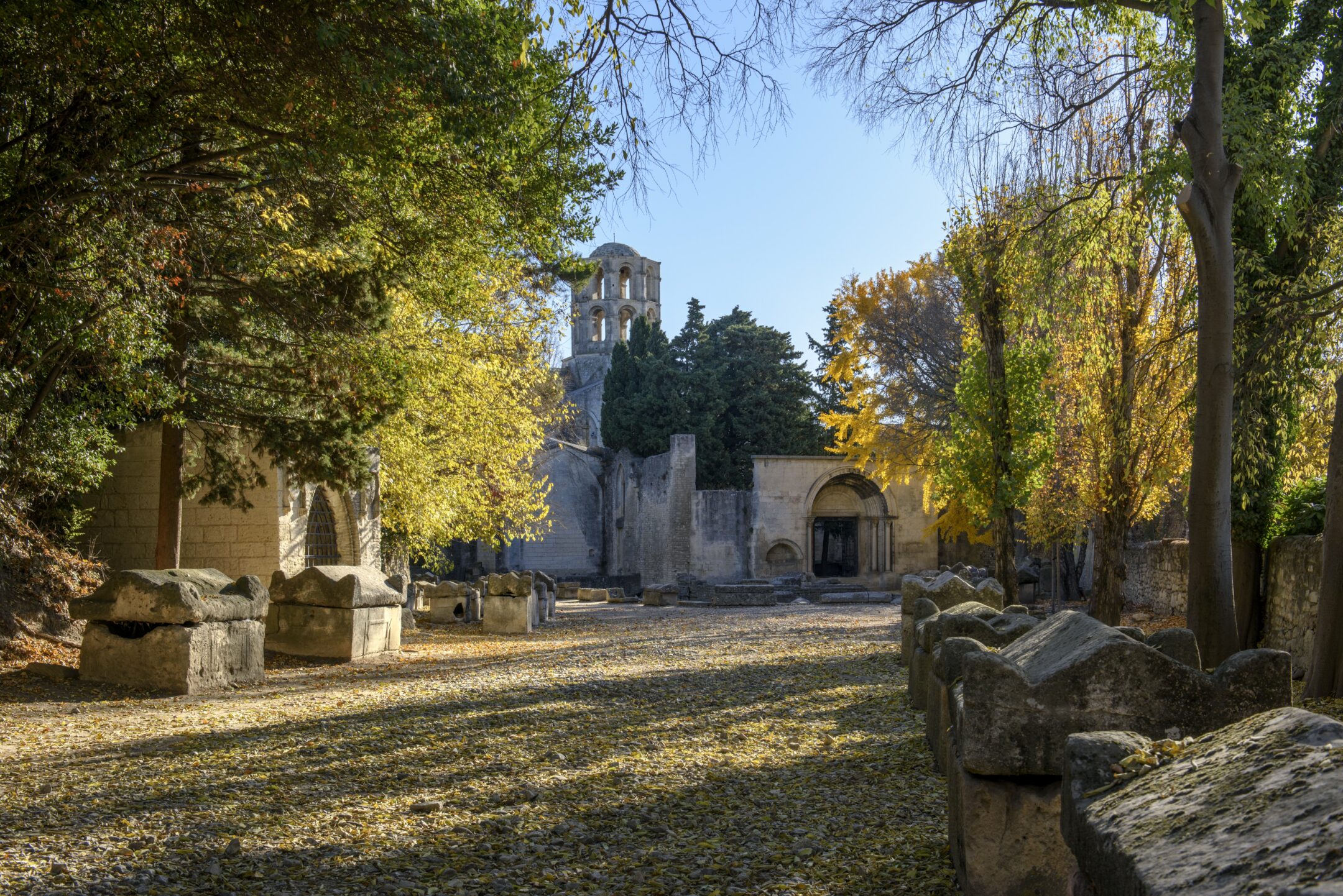 Arles, Nécropole des Alyscamps